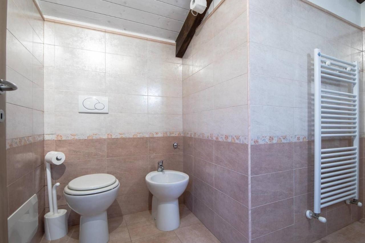 casa indipendente in vendita ad Asti in zona Valleandona