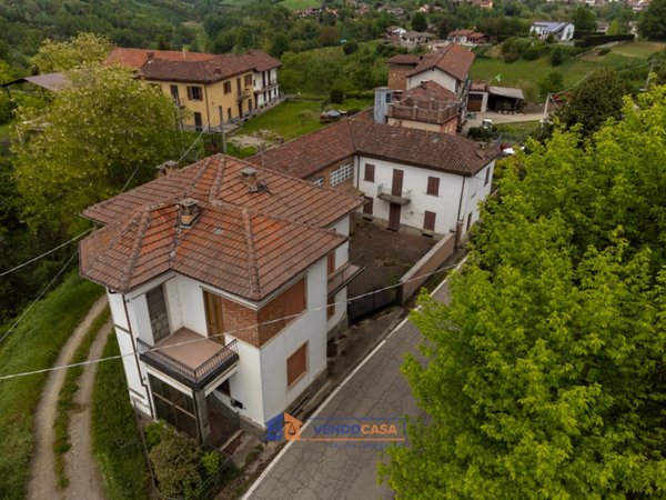 casa indipendente in vendita ad Asti in zona Stazione di Portacomaro