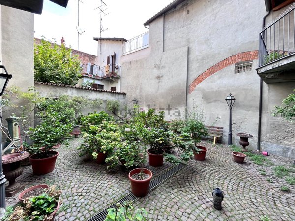 appartamento in vendita ad Asti in zona Centro Città