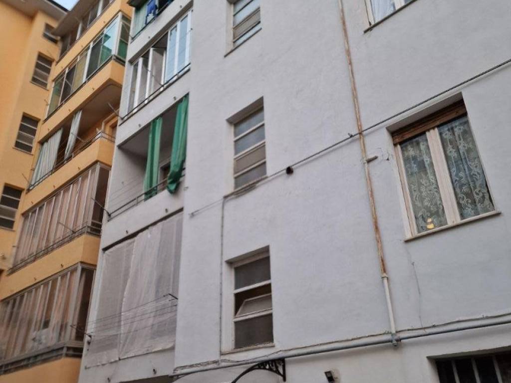 appartamento in vendita ad Asti in zona Bramairate