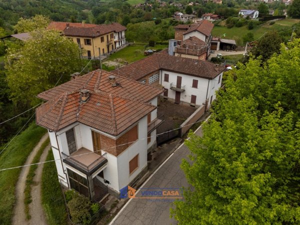 casa indipendente in vendita ad Asti in zona Stazione di Portacomaro