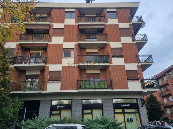 appartamento in vendita ad Asti in zona Corso Dante