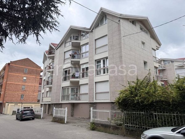appartamento in vendita ad Asti in zona Corso Dante
