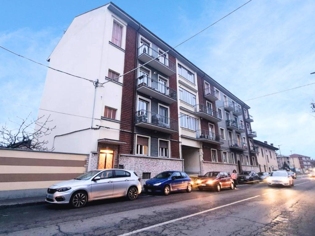 appartamento in vendita ad Asti in zona Trincere