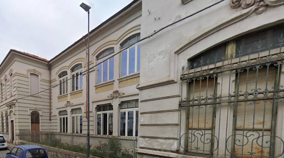 intera palazzina in vendita ad Asti