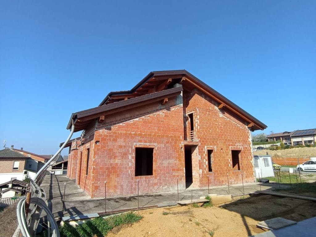 casa indipendente in vendita ad Asti in zona Bramairate