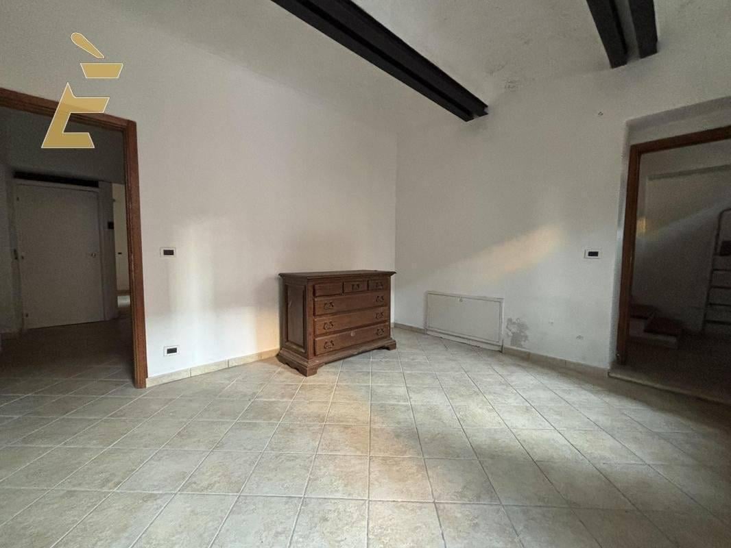 casa indipendente in vendita ad Asti in zona Centro Città