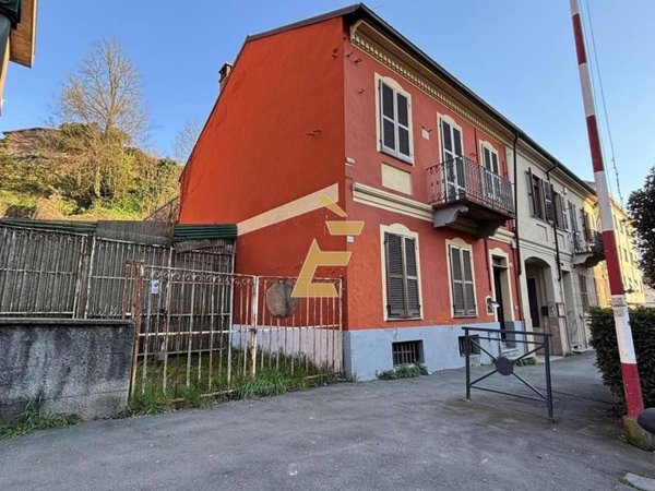 casa indipendente in vendita ad Asti in zona Centro Città