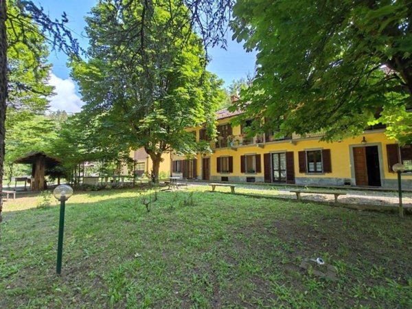 casa indipendente in vendita ad Asti in zona Valleandona