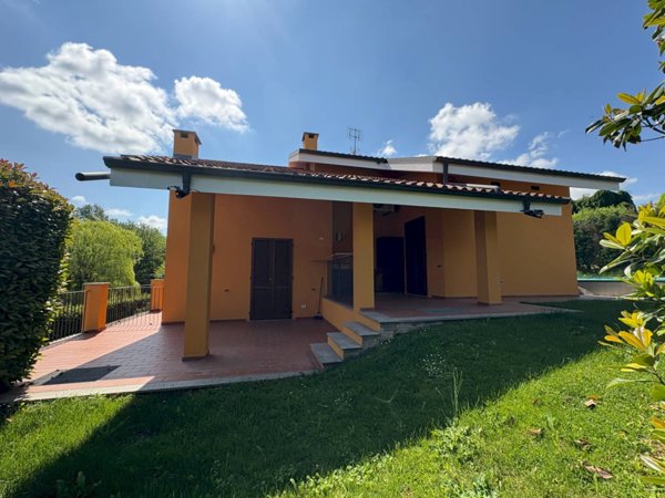 casa indipendente in vendita ad Asti