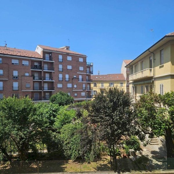 appartamento in vendita ad Asti in zona Centro Città