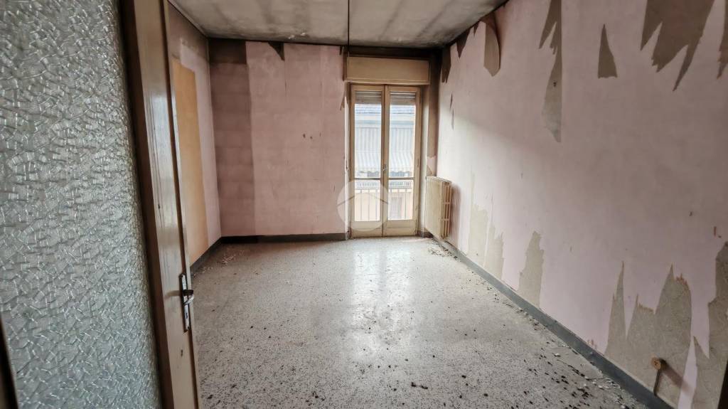 appartamento in vendita ad Asti in zona Quarto