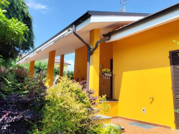 casa indipendente in vendita ad Asti