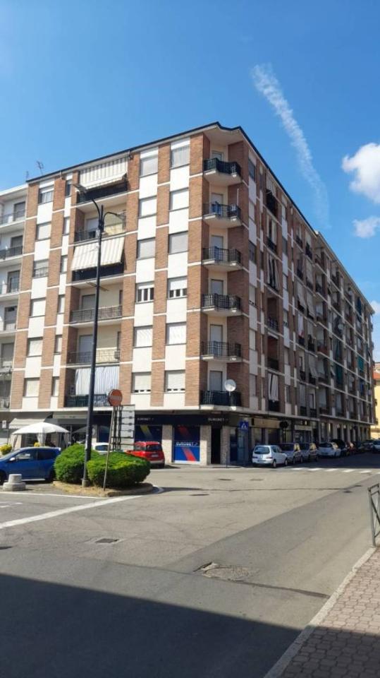 appartamento in vendita ad Asti in zona Quarto