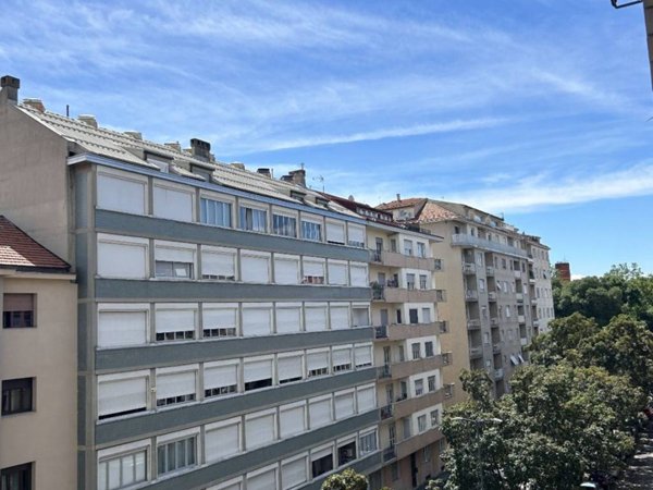 appartamento in vendita ad Asti in zona Quarto