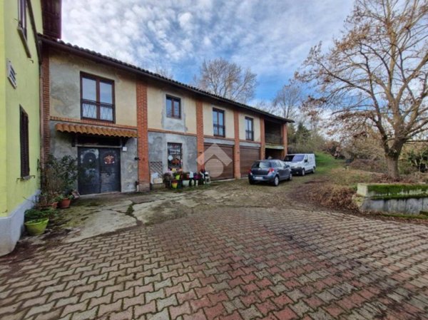 casa indipendente in vendita ad Asti in zona Santo Spirito