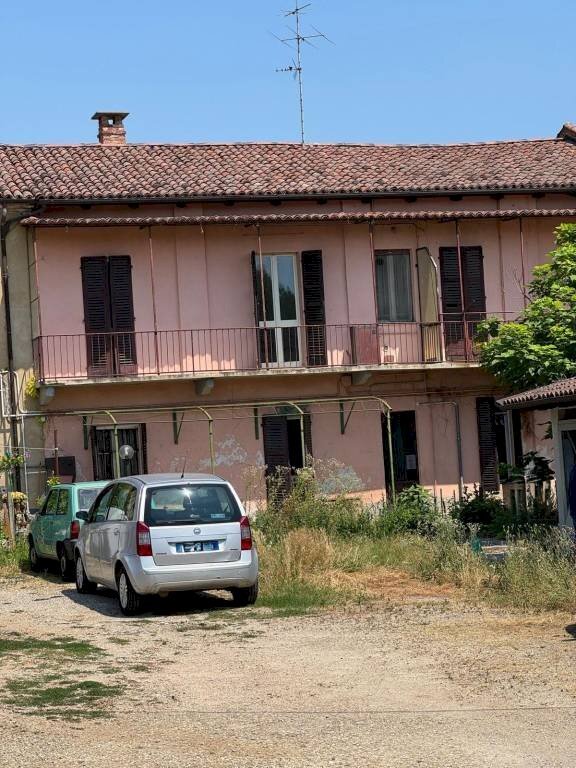 appartamento in vendita ad Asti in zona Stazione di Portacomaro