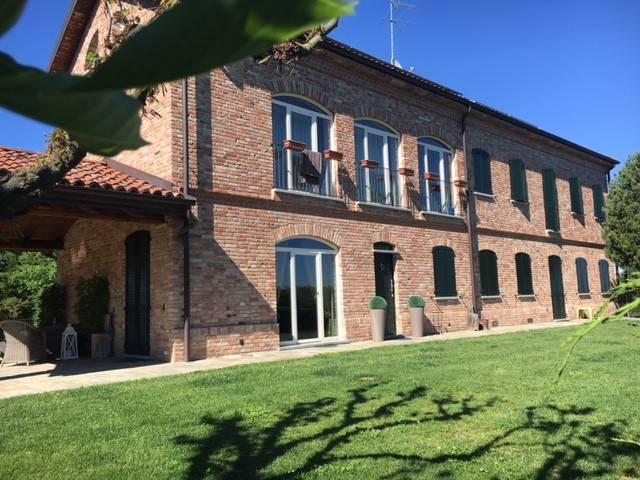 casale in vendita ad Asti in zona Castiglione