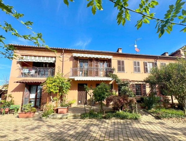 casale in vendita ad Asti