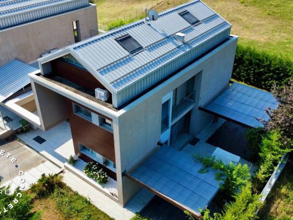casa indipendente in vendita ad Asti in zona Madonna di Caniglie