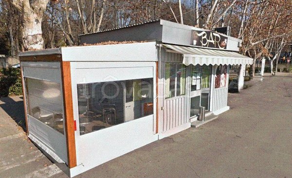 negozio in vendita ad Asti