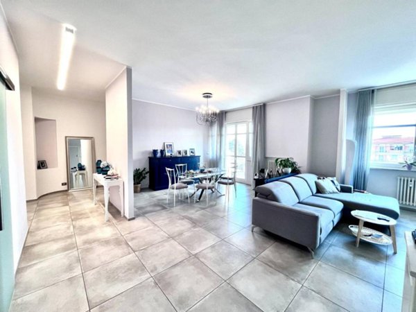 appartamento in vendita ad Asti in zona Quarto