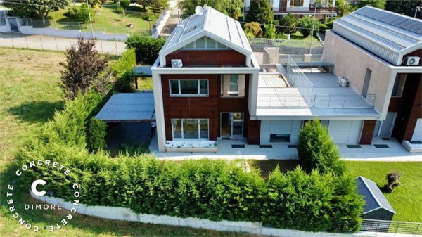 casa indipendente in vendita ad Asti in zona Valgera