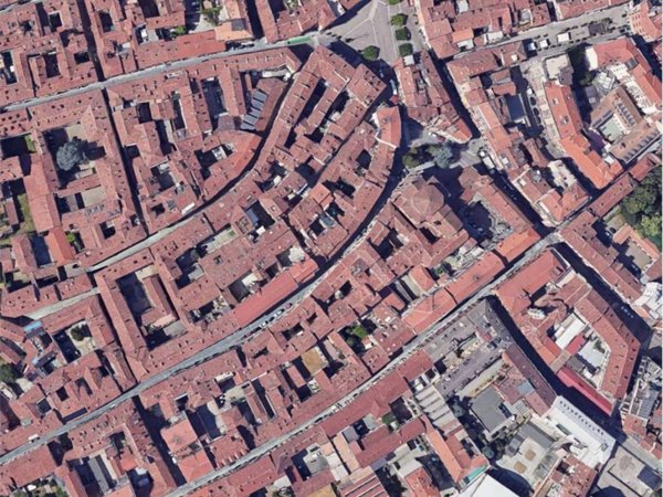 locale commerciale in vendita ad Asti