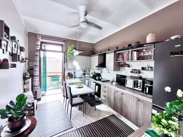 appartamento in vendita ad Asti in zona Pilone