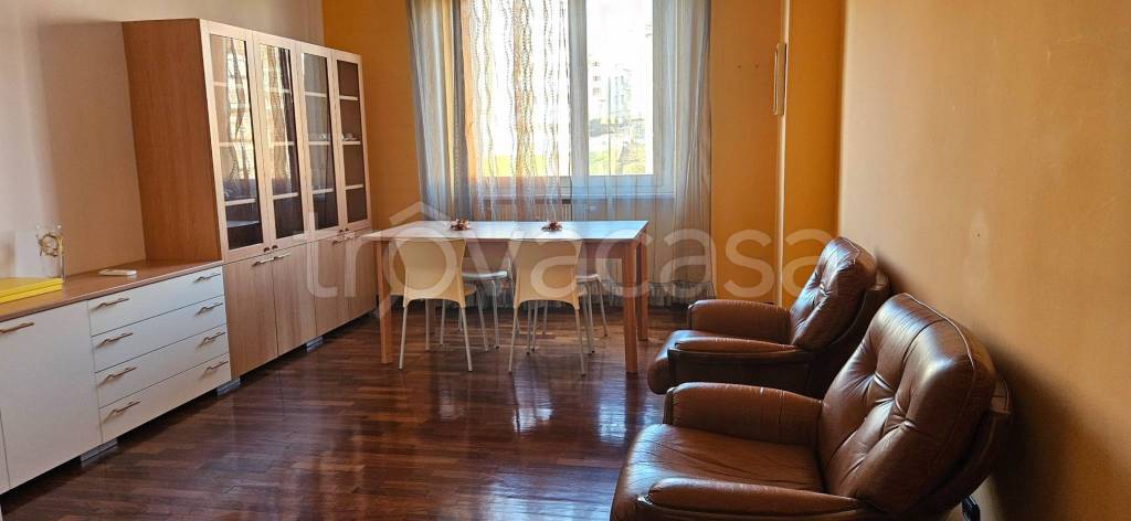 appartamento in vendita ad Asti in zona Questura