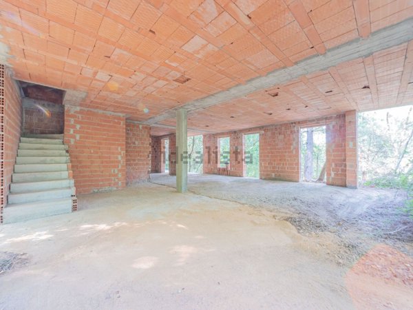 casa indipendente in vendita ad Asti in zona Valmanera