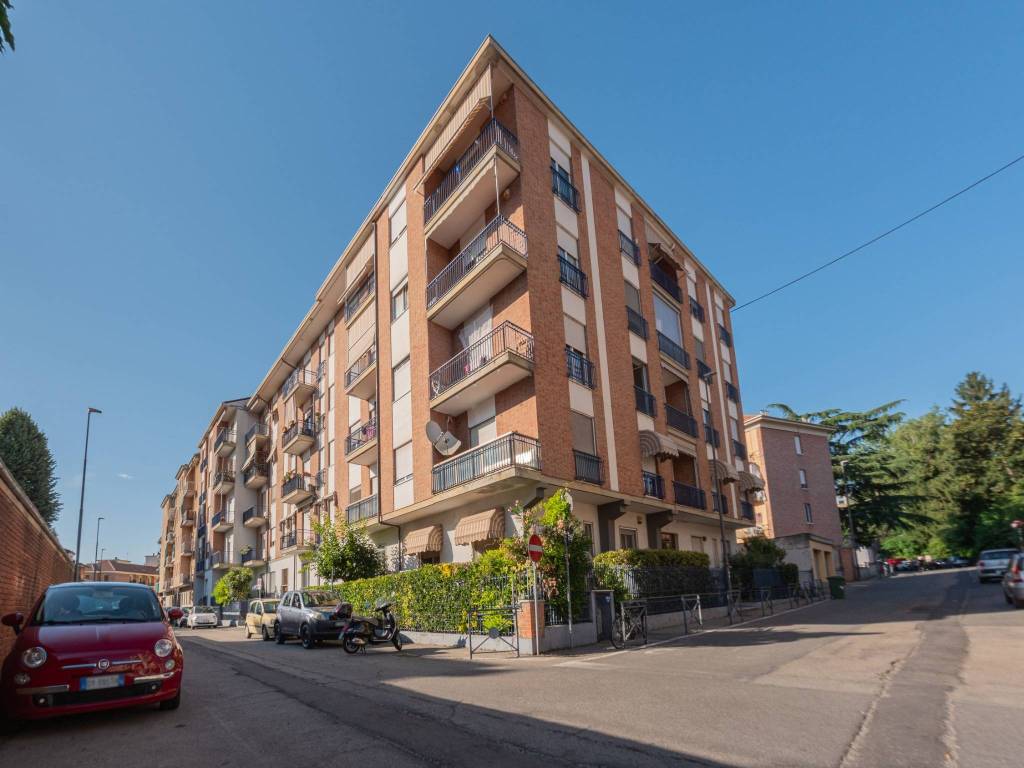appartamento in vendita ad Asti in zona Palucco