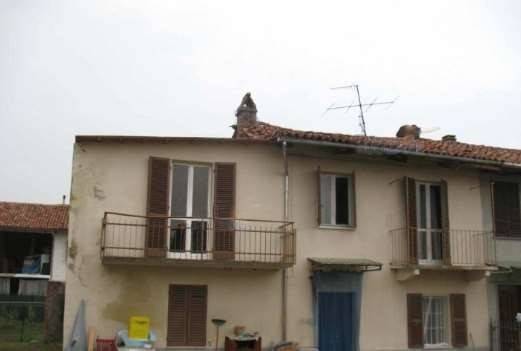 casa indipendente in vendita ad Asti in zona Sessant