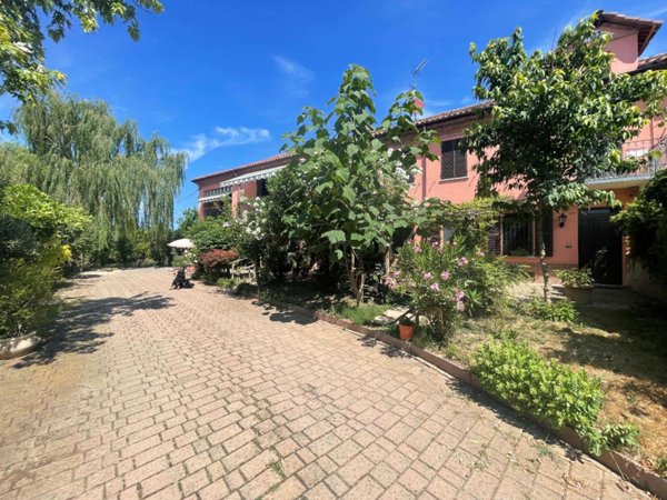 casale in vendita ad Asti