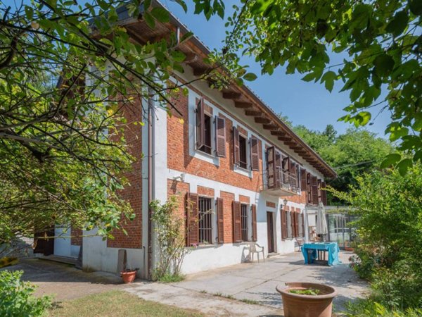 casa indipendente in vendita ad Asti in zona Stazione di Portacomaro