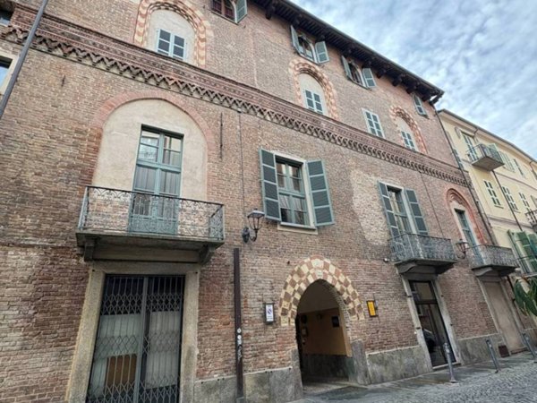 appartamento in vendita ad Asti in zona Centro Città