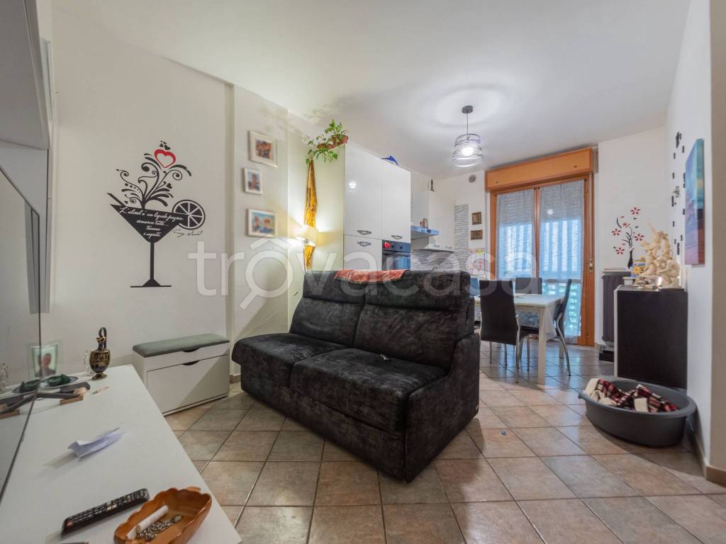 appartamento in vendita ad Asti in zona Quarto