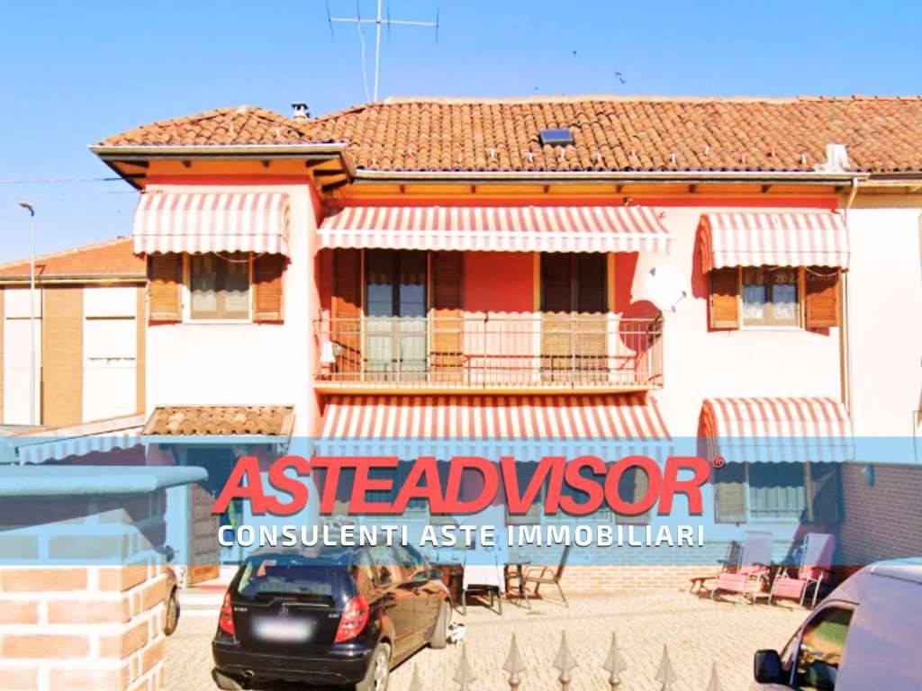 casa indipendente in vendita ad Asti in zona Questura