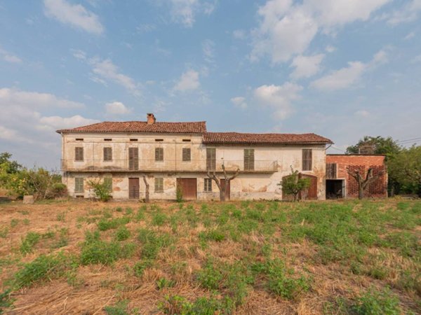 casa indipendente in vendita ad Asti in zona Trincere