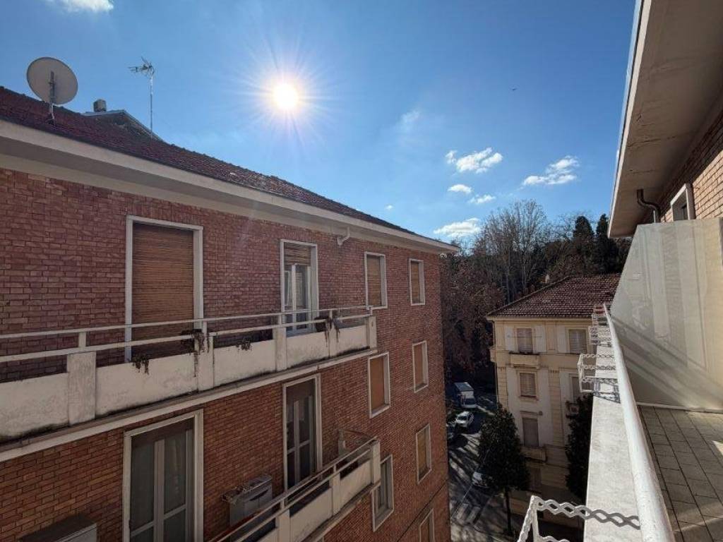 appartamento in vendita ad Asti in zona Centro Città