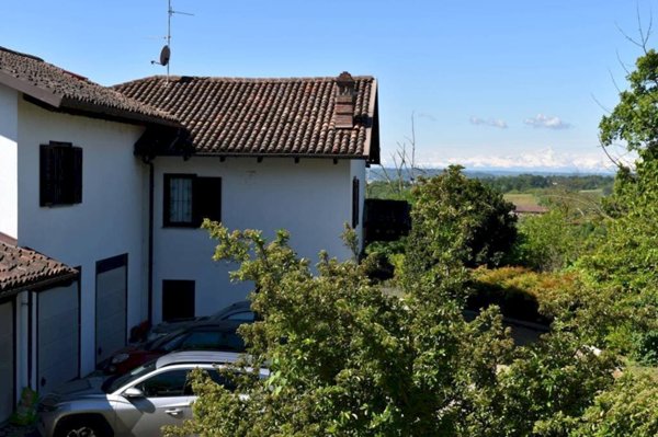 casa indipendente in vendita ad Asti in zona Valenzani