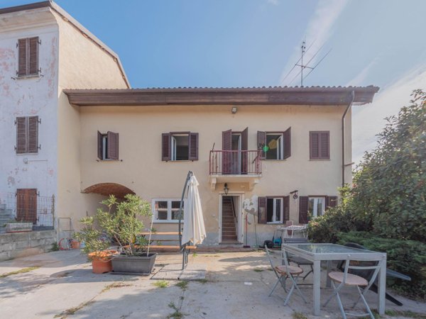 casa indipendente in vendita ad Asti