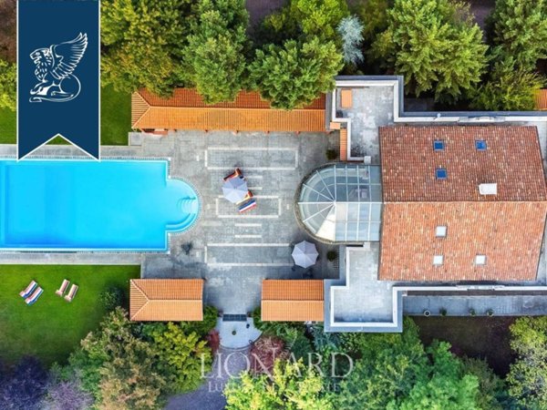 villa in vendita ad Asti in zona Centro Città