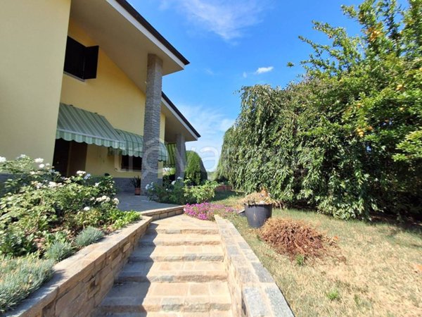 casa indipendente in vendita ad Asti