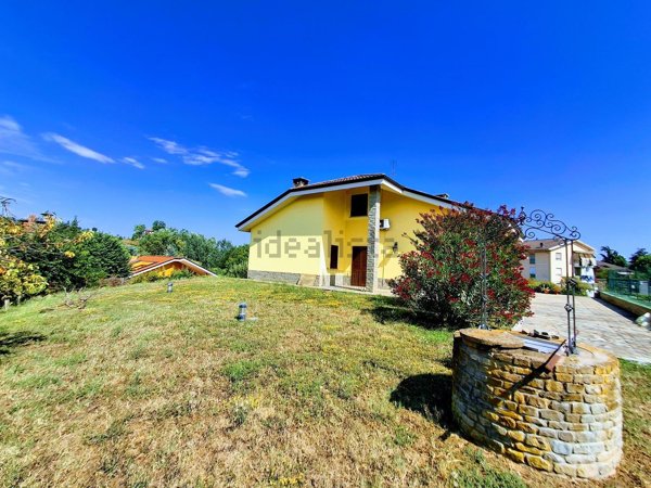 casa indipendente in vendita ad Asti