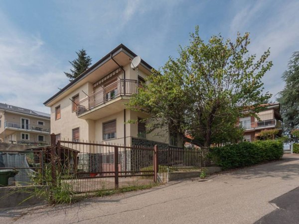 casa indipendente in vendita ad Asti