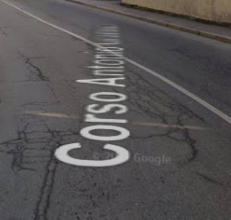 locale commerciale in vendita ad Asti