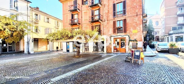negozio in vendita ad Asti in zona Centro Città