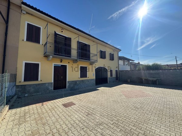 casa indipendente in vendita ad Asti