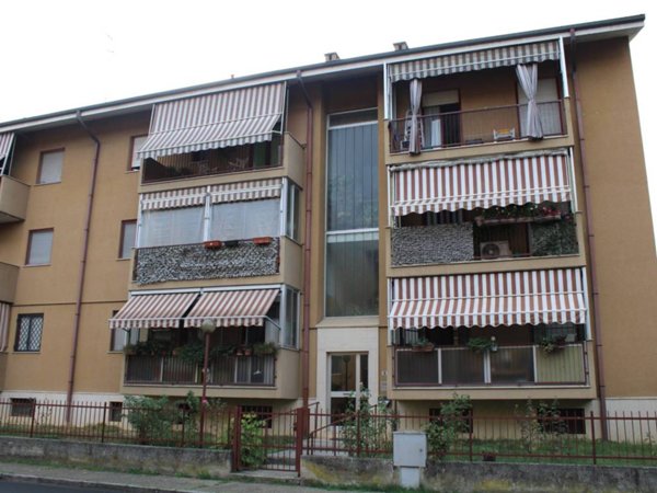 appartamento in vendita ad Asti in zona Variglie